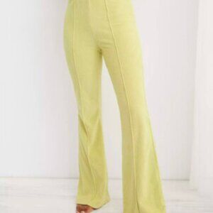 Aerie Groove-On Ribbed Velour Flare Pant - Soft Yellow - Women’s Small Short